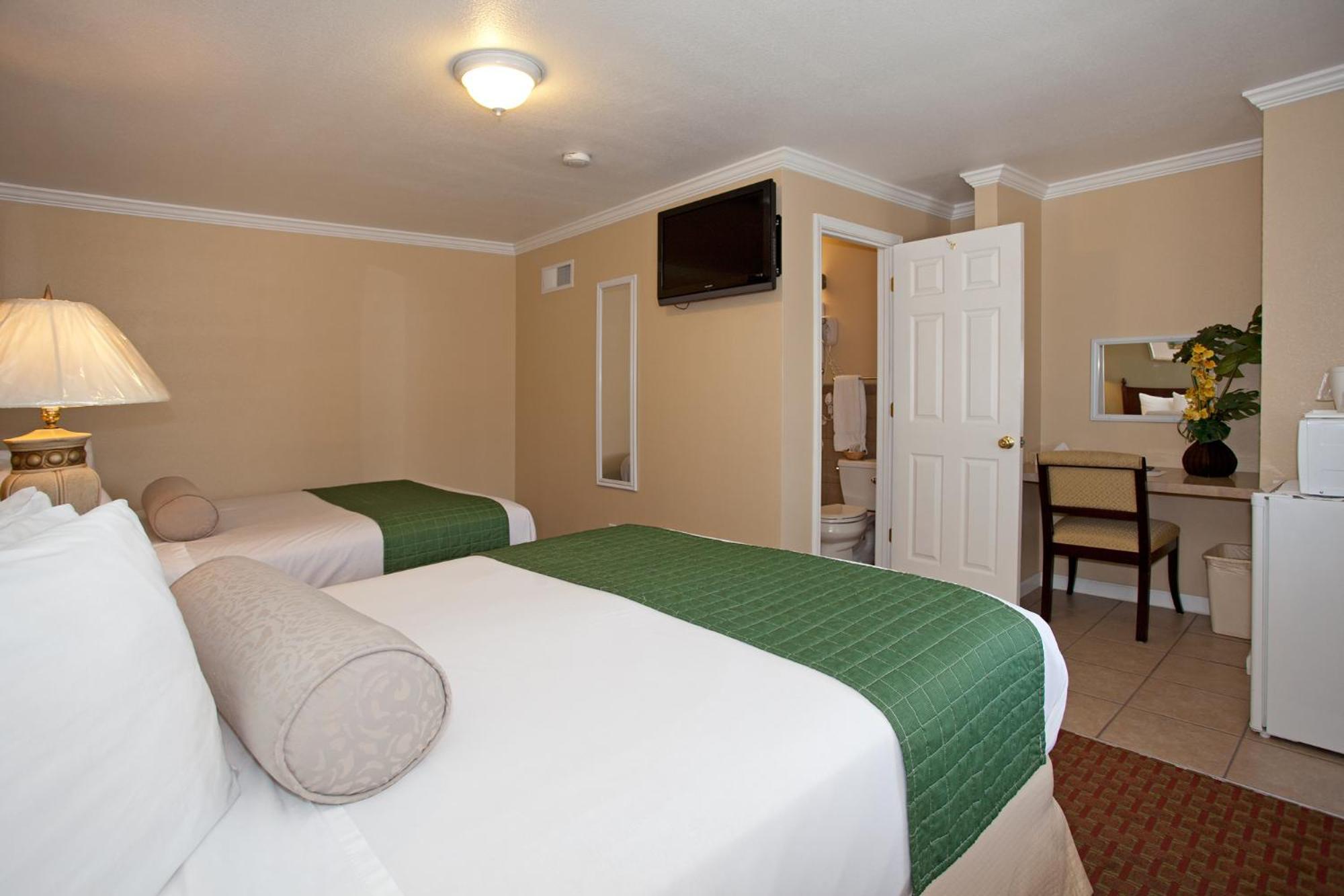 Traveler'S Inn Williams, Ca Modern Renovated Hotel Zewnętrze zdjęcie