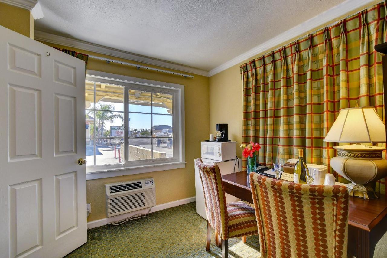 Traveler'S Inn Williams, Ca Modern Renovated Hotel Zewnętrze zdjęcie